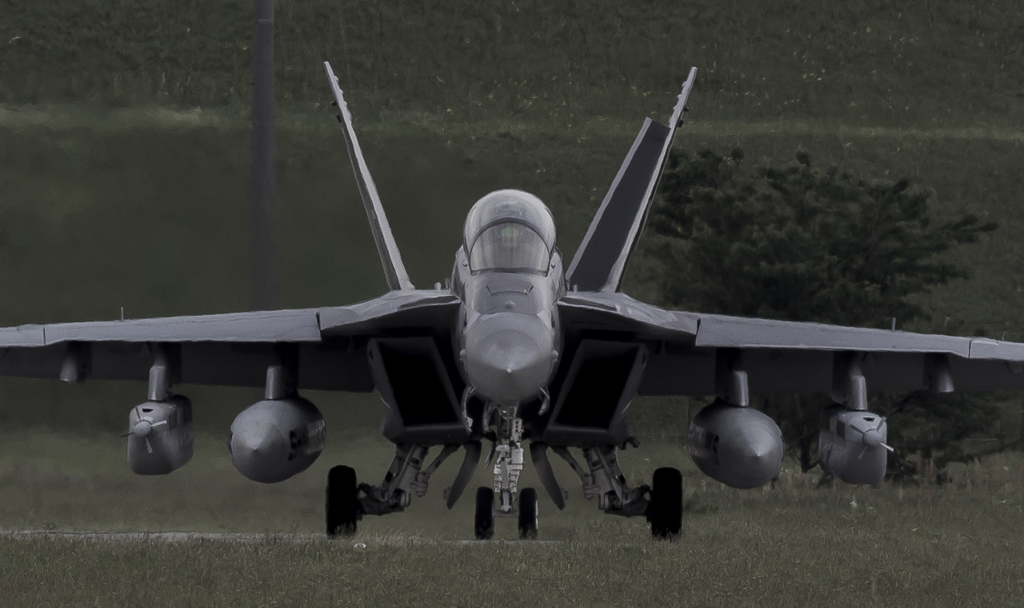厚木基地16