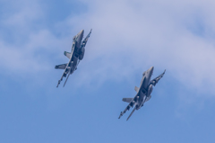 厚木基地82