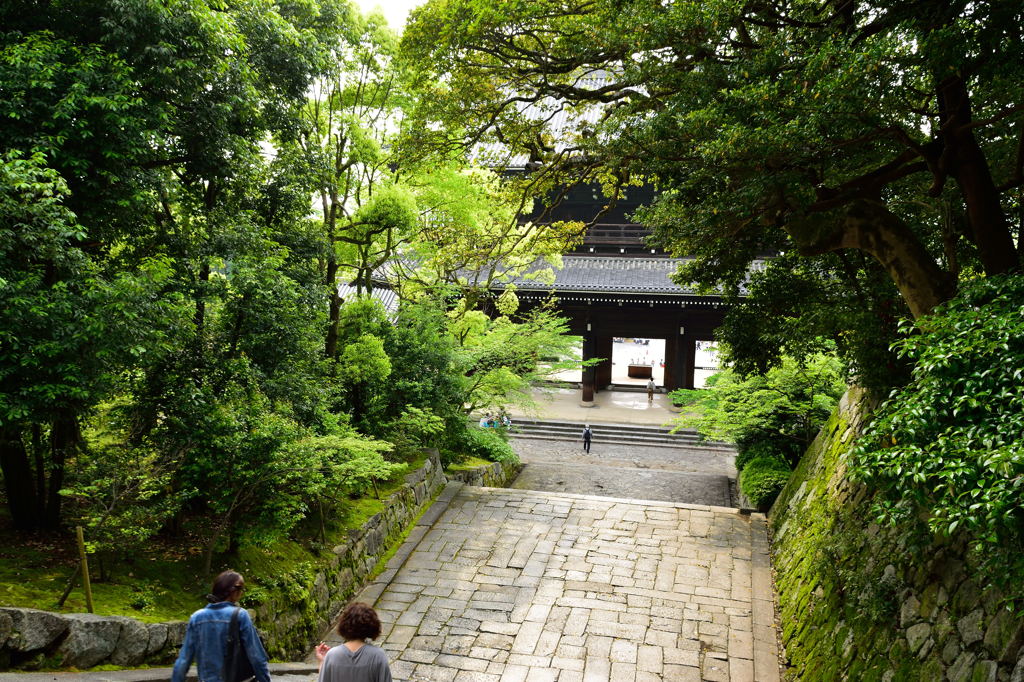 知恩院　男坂下り