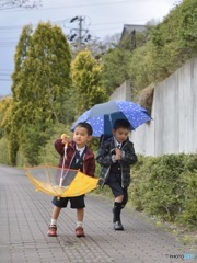 入学式へ向かう