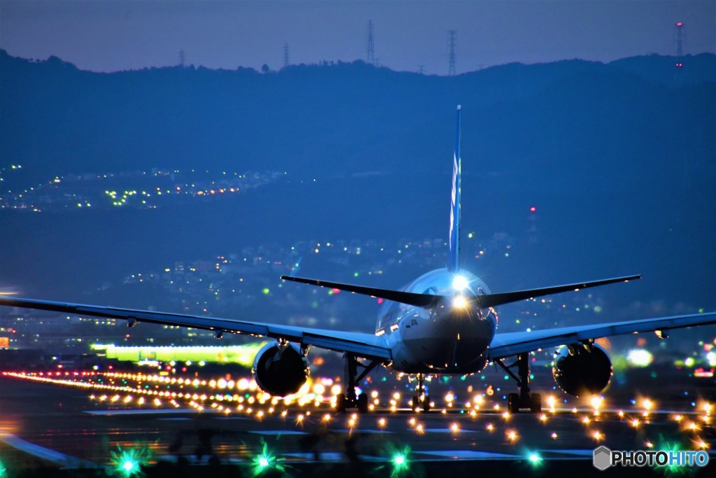 伊丹空港 千里川からの夜景