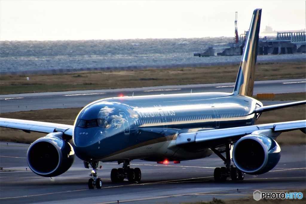 Vietnam Airlines A350-900 KIX