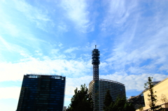 交信は雲の方向に