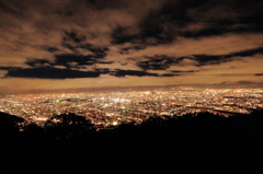 夜景のピント合わせが難しい