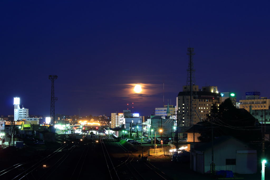 夜が始まる