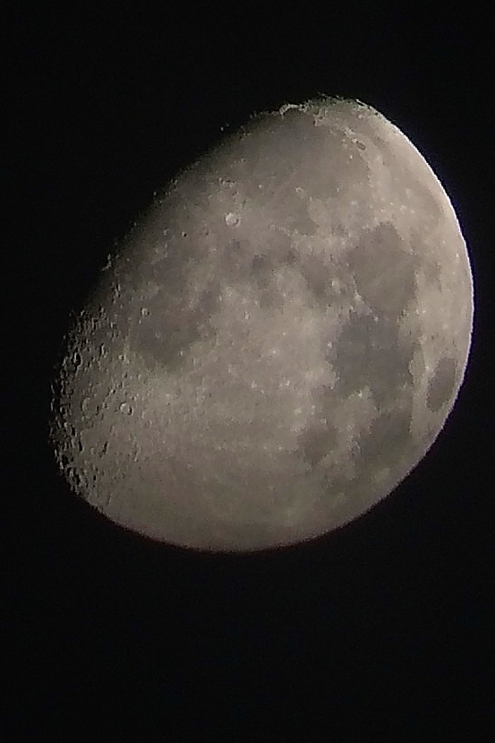 スマホで迫る天体写真
