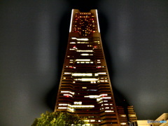 NIGHT BUILDING 4