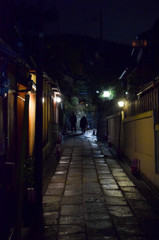 艶の石路