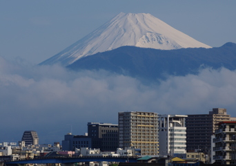 富士の見える街