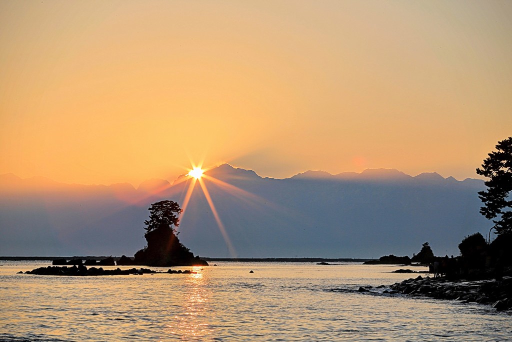 剱岳からの光