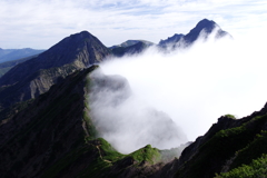 主峰現る