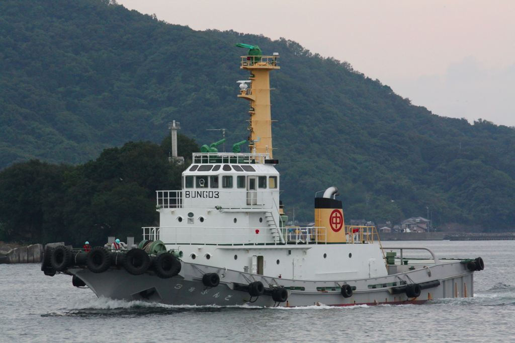 タグボート　”3号 ぶんご”　大分県津久見市所属