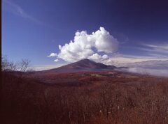 晩秋の浅間山