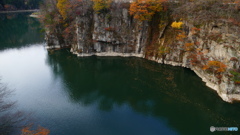 1170426 川と紅葉と…@福島県三島町