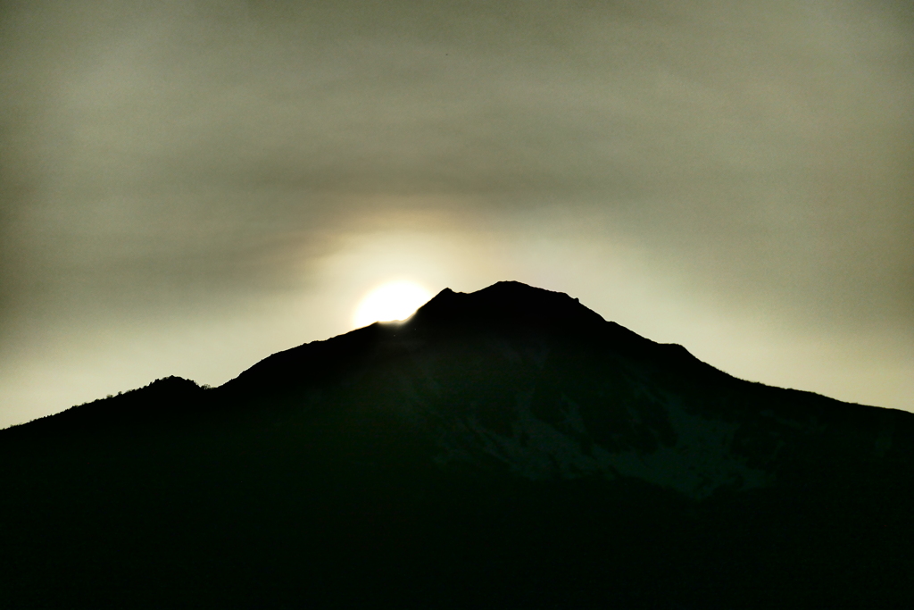 日没の磐梯山 三点