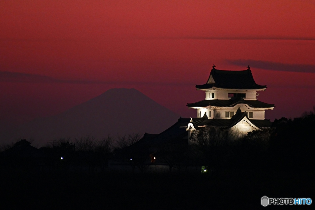 お城と富士山