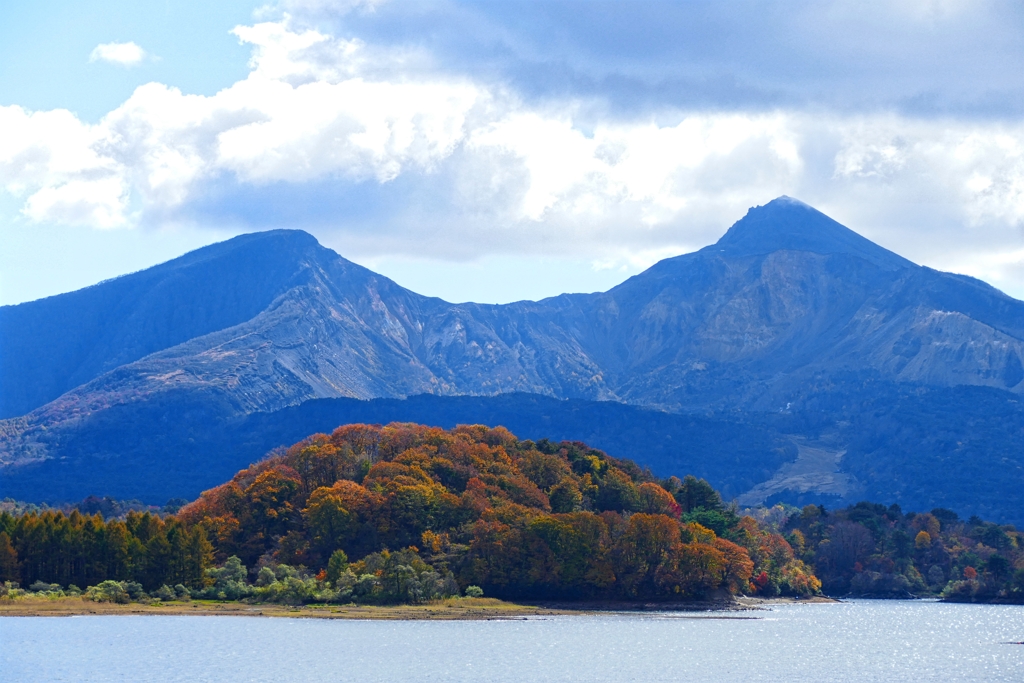桧原湖からの磐梯山