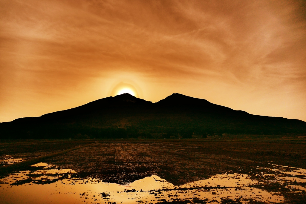 補正版 日没の磐梯山