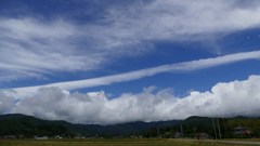 風が吹き荒れた日の空１