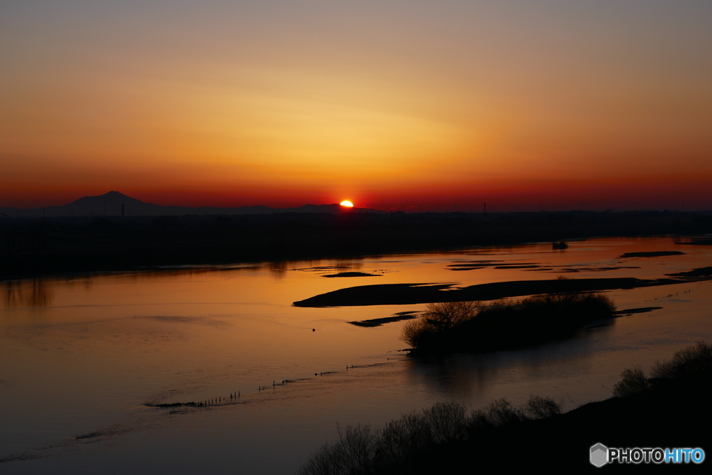 利根川の夜明け３