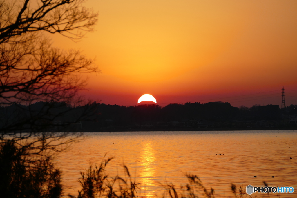霞ヶ浦からのダイヤモンド富士 １