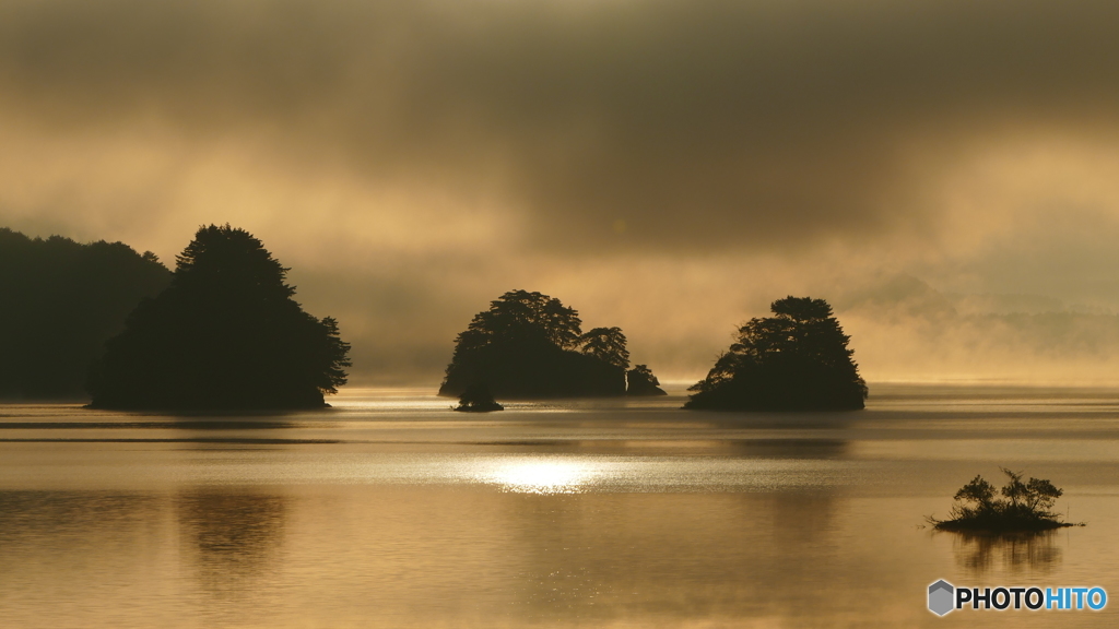 今朝の秋元湖 その２