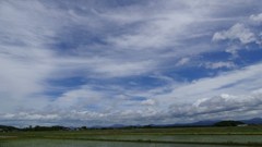 風が吹き荒れた日の空３
