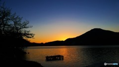 夕暮れの榛名湖