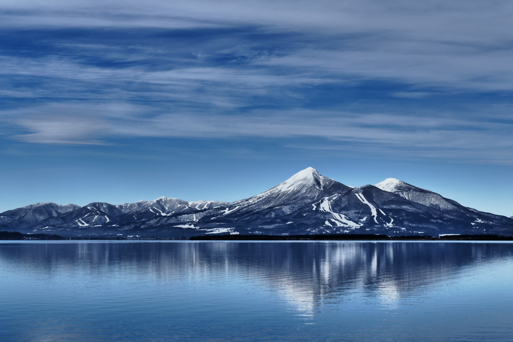 雲と山と湖と２