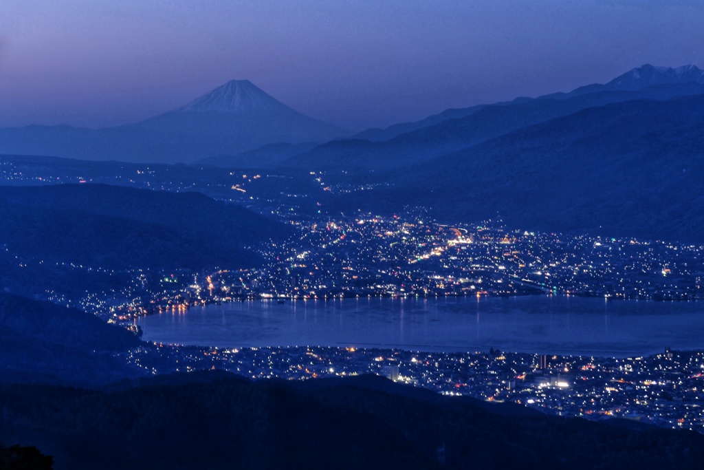 諏訪湖と富士山