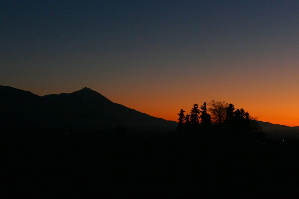 夜明けの磐梯山
