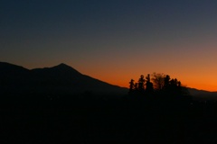 夜明けの磐梯山