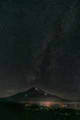 天の川と富士山と