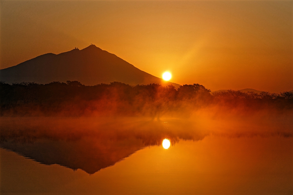 筑波山の夜明け ２