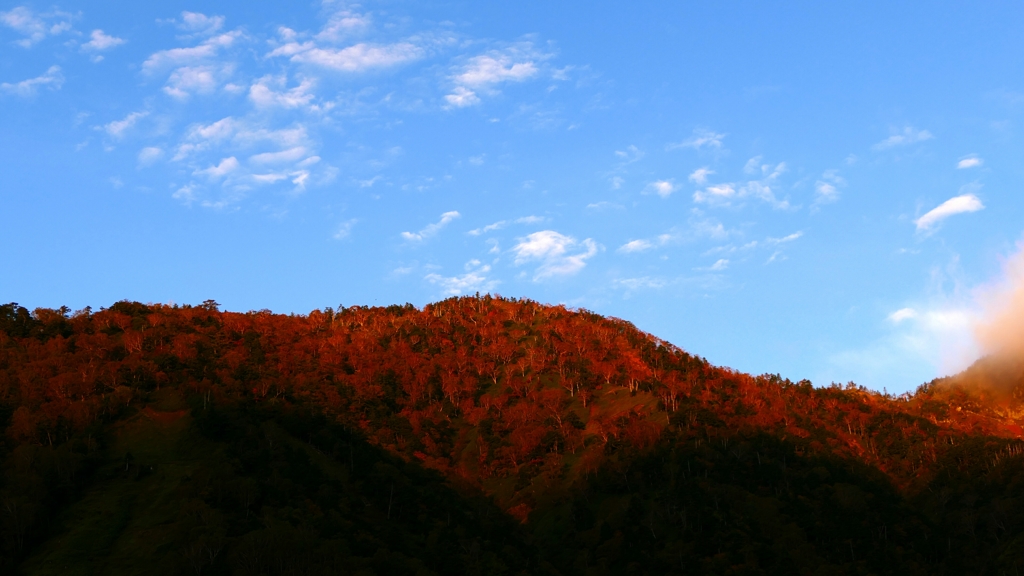 金精峠のモルゲンロート