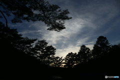 夕闇迫る