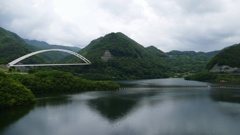 国越えの峠にて