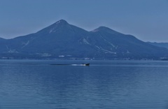 猪苗代湖よりの磐梯山