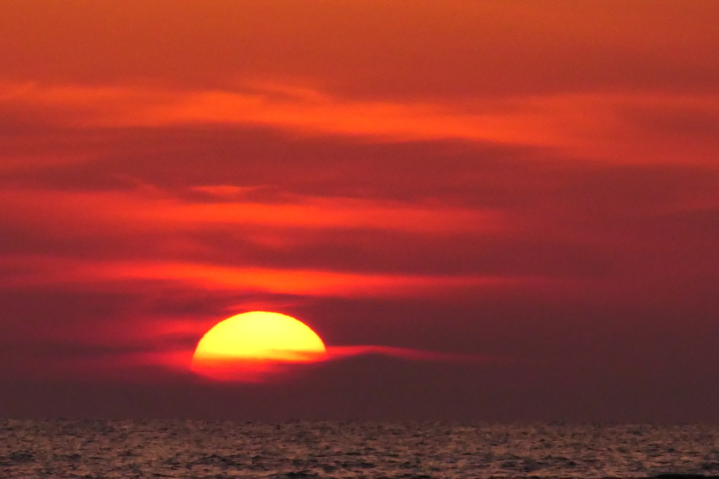 日本海夕陽①