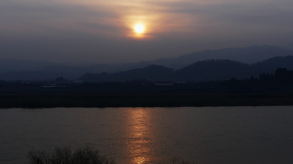 最上川の夕暮れ