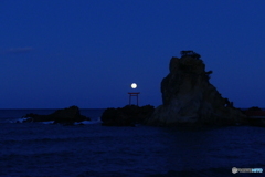 満月と鳥居と その２