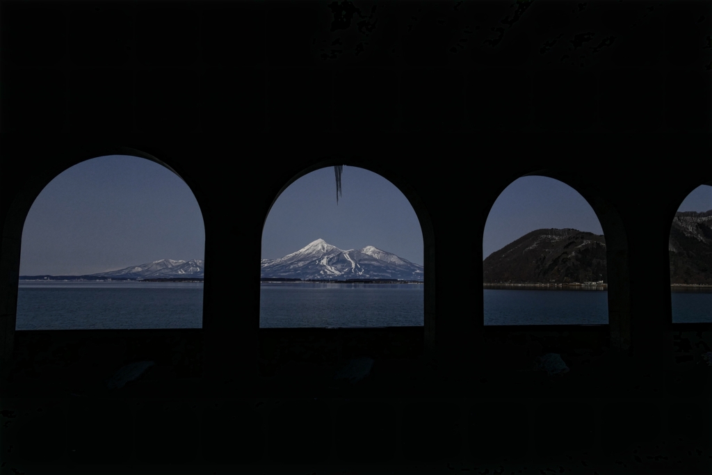 猪苗代湖と磐梯山