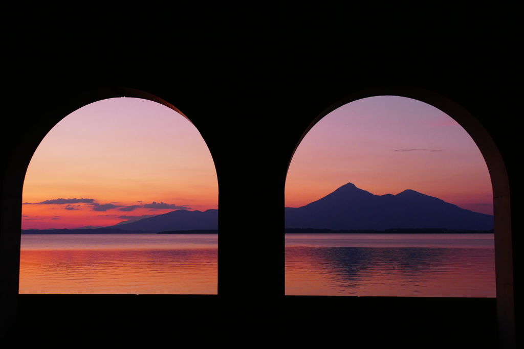 猪苗代湖と磐梯山４