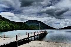 中禅寺湖と男体山