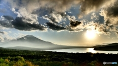 富士と山中湖 1