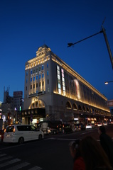 駅舎　夜景