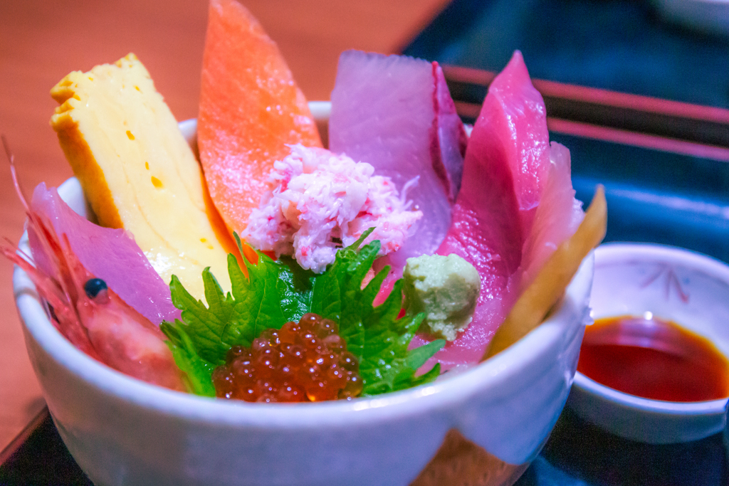 贅沢カラフル丼。