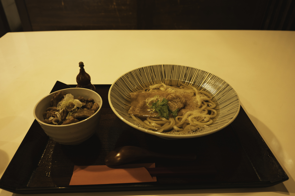 うどんとぎゅうすじ丼