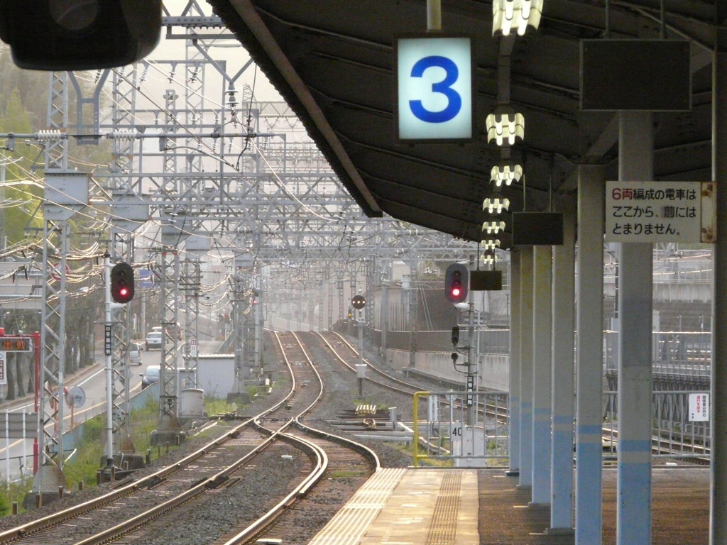 夕方の駅