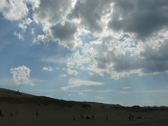 砂丘と雲